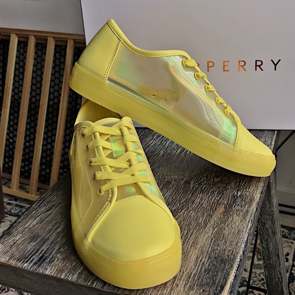 1 pair left! 6.5 Katy Perry Iridescent sneakers - Picture 7 of 14